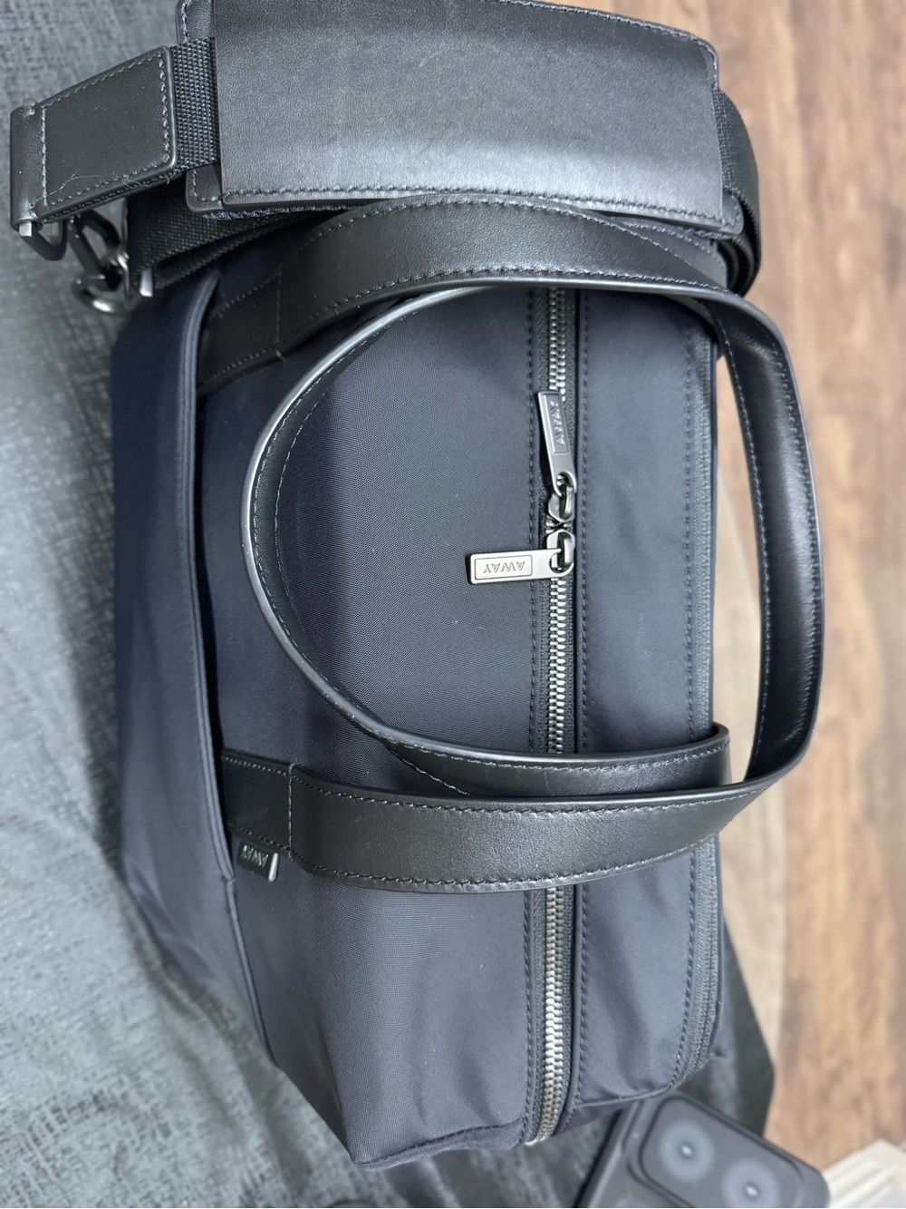 Away The Everywhere Bag in Black - Picture 5 of 16
